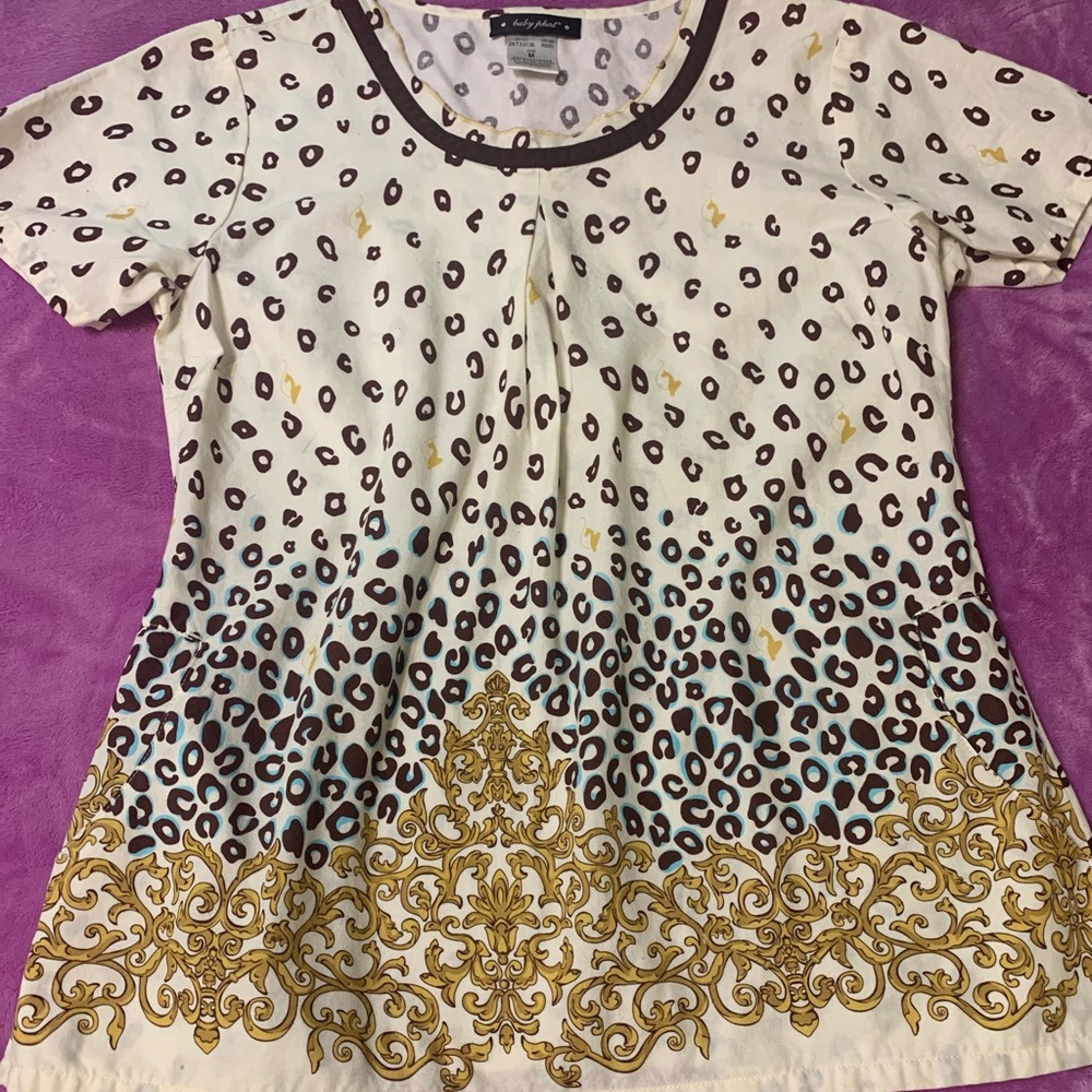 Scrub Top Size medium